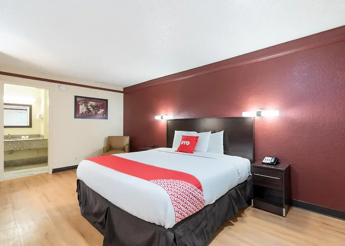 Oyo Hotel Tulsa N Sheridan Rd & Airport