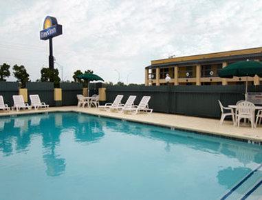 Hotel Oyo N Sheridan Rd & Airport